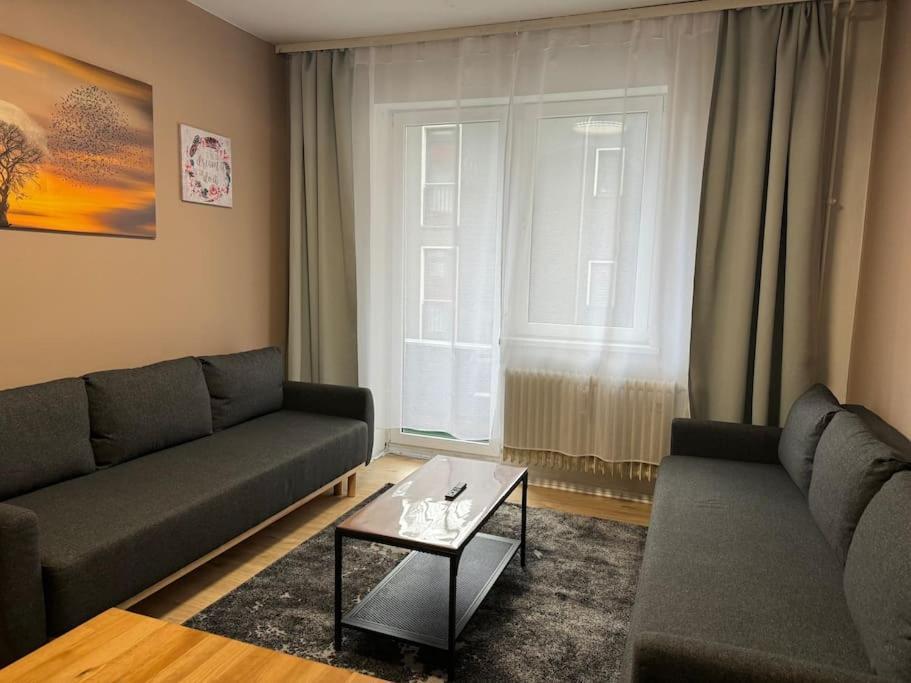 Choice Berlin - Wohnung Fuer Bis Zu 12 Personen Bagian luar foto